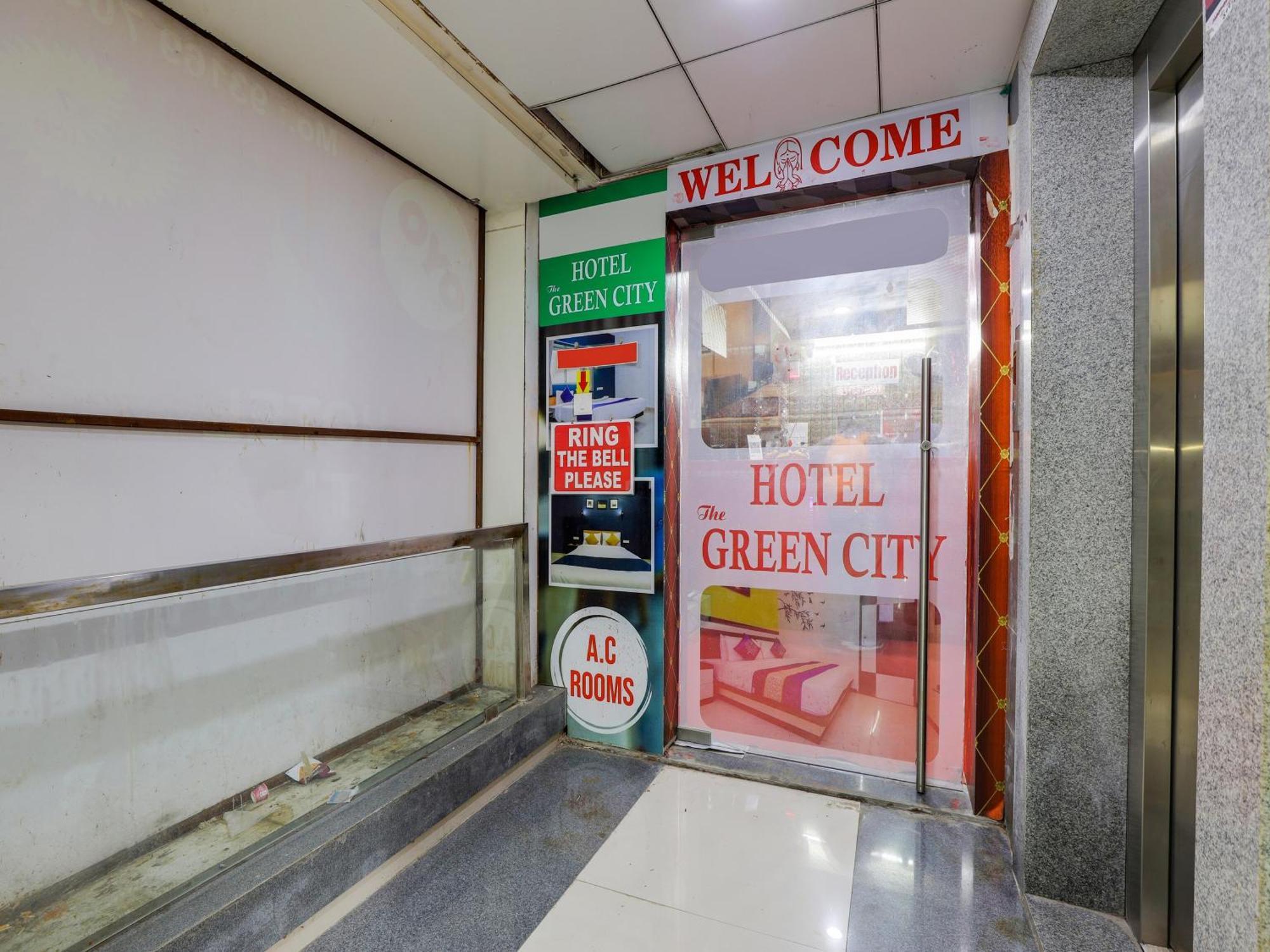סוראט Hotel O Green City מראה חיצוני תמונה