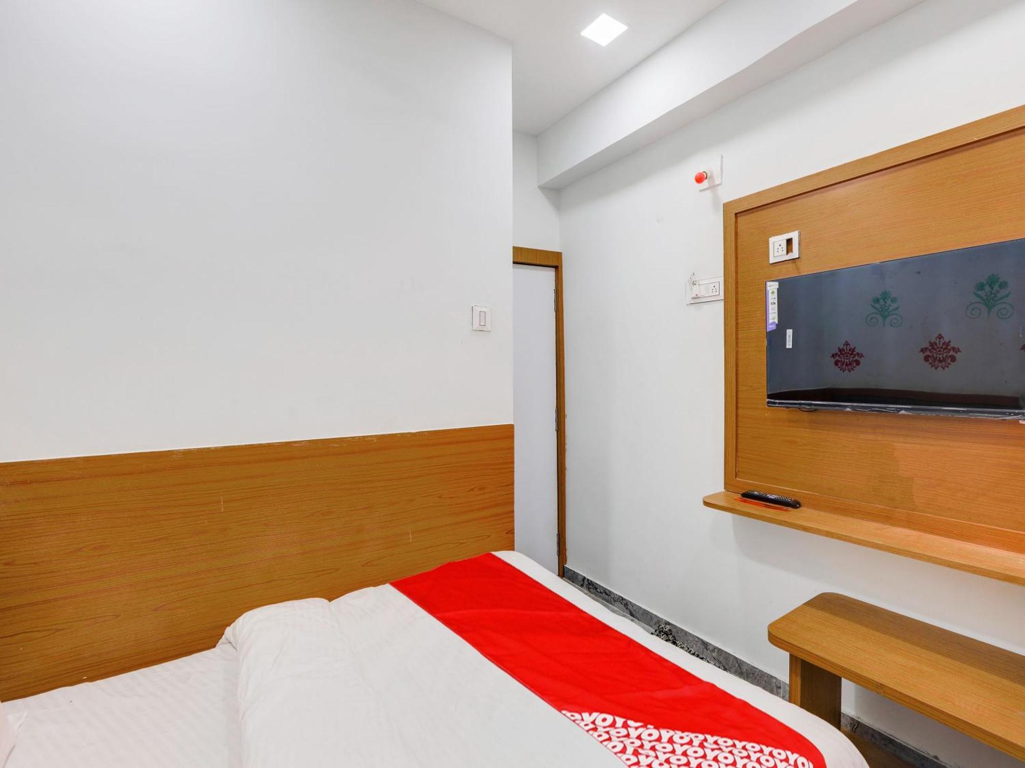 סוראט Hotel O Green City מראה חיצוני תמונה