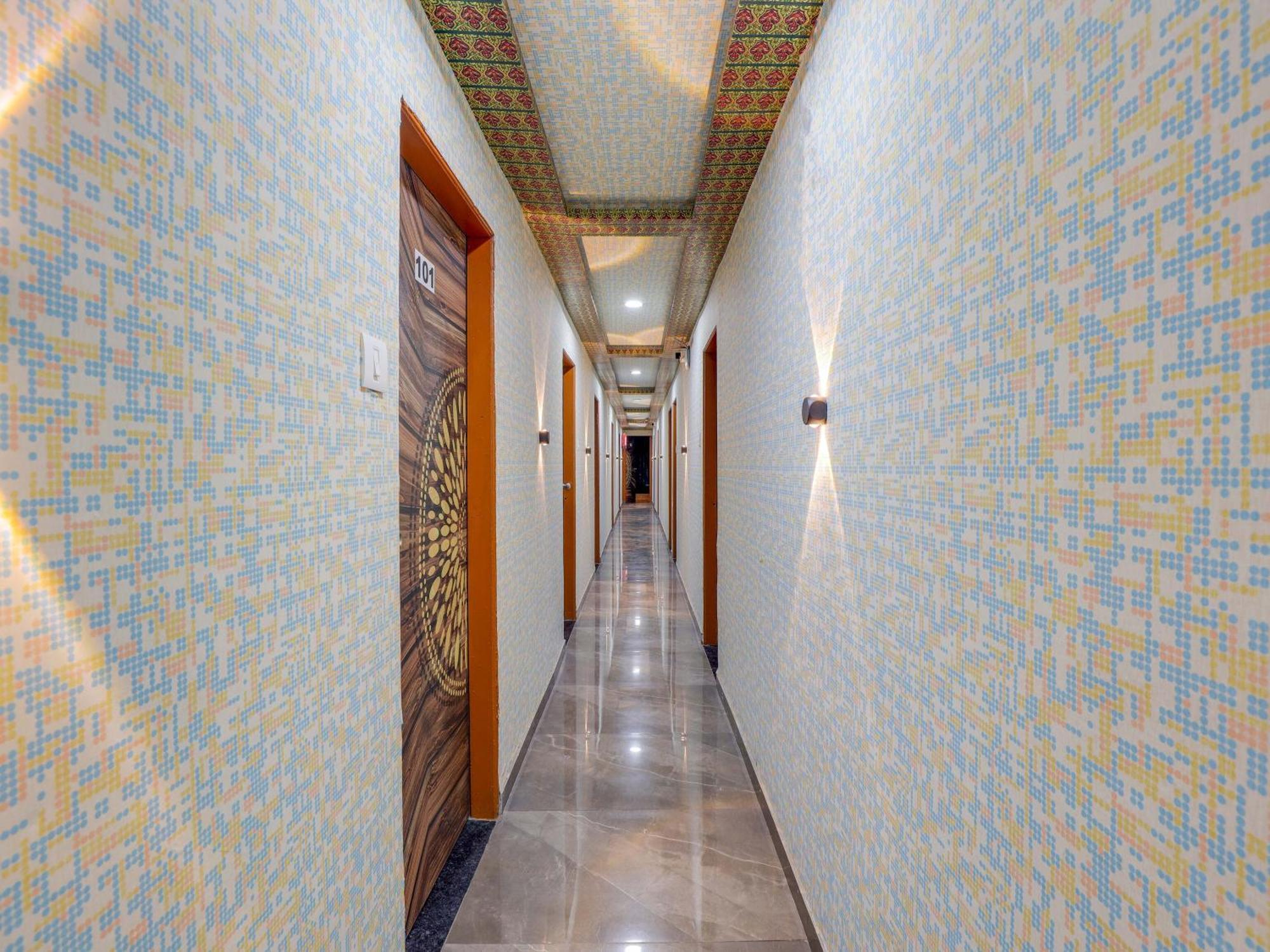 סוראט Hotel O Green City מראה חיצוני תמונה